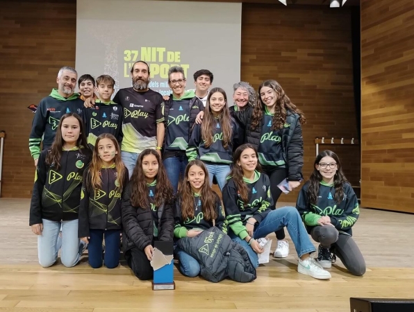 Després de la ressaca de la 37a edició dels Nit de l'Esport on vam rebre el premi al millor equip participant en jocs escolars. Avui sortida en bici amb els amics del @atcerdanyola per Collserola preparant el proper duatló de muntanya dels @pedala.cat_balaguer Gràcies per acollir-nos família. Seguim!!! . . #perlesvalentes #pelsvalents #pandalisme #sompandes #pandapower #escoladetriatló #elpratdellobregat #elpratesports #esportselprat #nopainnogain . . @timersa1976 @artesa_cafe @cpr_abogados @rinorr_multiserveis @kidsanduselprat @solidaridadsjd @solidaritatsjd @calamarprat